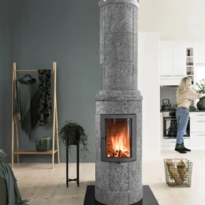 Akumulační mastková kamna Kristin s korunou